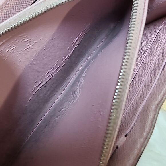 💯 Authentic Louis Vuitton Twist Wallet 🍀 - Picture 7 of 14